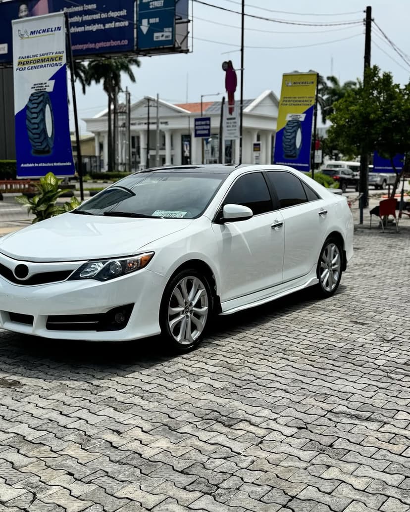 2013 Toyota Camry Sport - image 1
